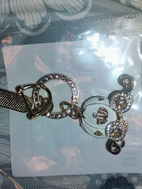 Gold & White Crystal Pumpkin Carriage Keychain - Fashion Accessory